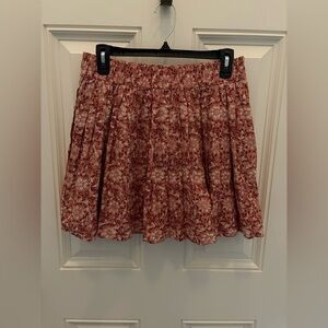 American Eagle Floral Pleated Mini Skirt Size M NWT